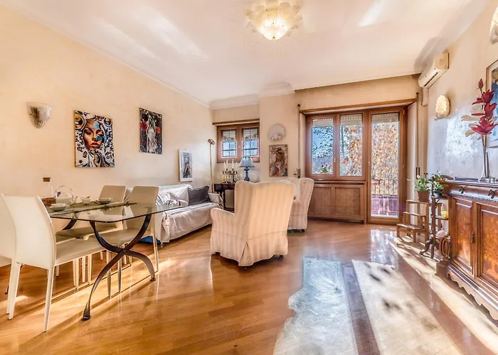 Daire Lady Esmeralda Roma